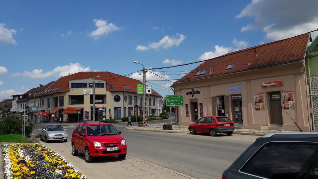 Főtér Apartman Villány Kültér fotó
